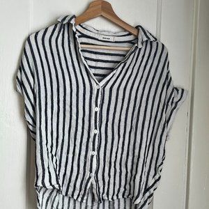 100% Cotton Black and White Button Down Short-Sleeve Blouse